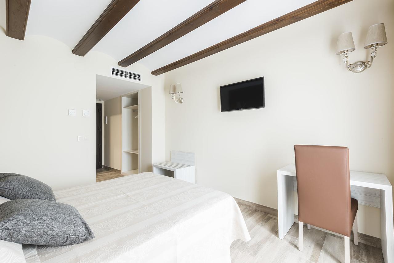 Hotel Atiana Albarracín Exteriör bild